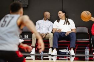 开拓者官宣人事变动！球队旧将布莱恩-格兰特&特里-波特球队任职