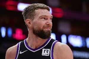 杨瀚森对阵萨博尼斯！队记：明天国王全员均可以出战开拓者